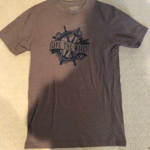 Slim fit save the waves Patagonia tee